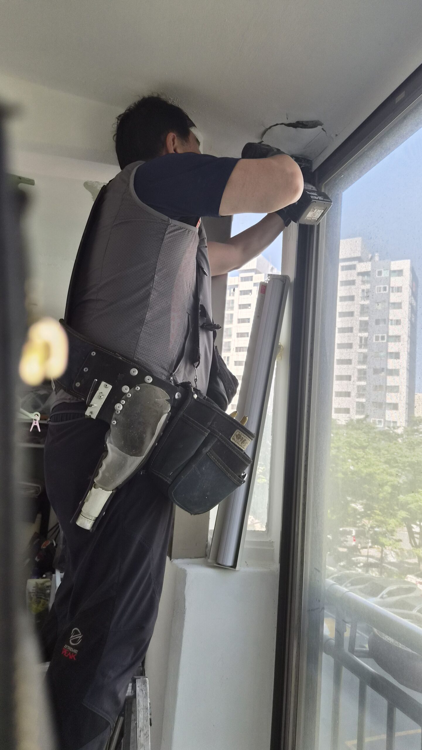 울산 북구 상안동 쌍용아진아파트 베란다 콤비 롤스크린 시공 시공 과정 6